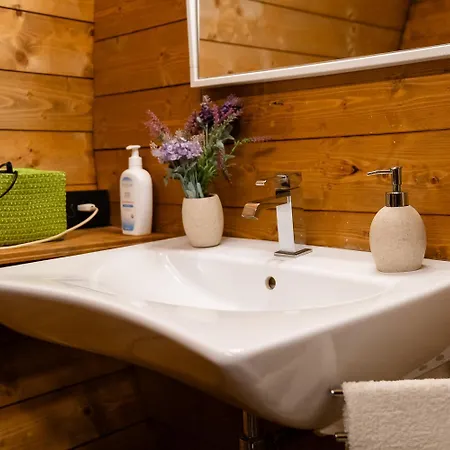 Botte Toscana In Oliveta - Idromassaggio Privato - Vista Mozzafiato Çiftlik konaklama Reggello